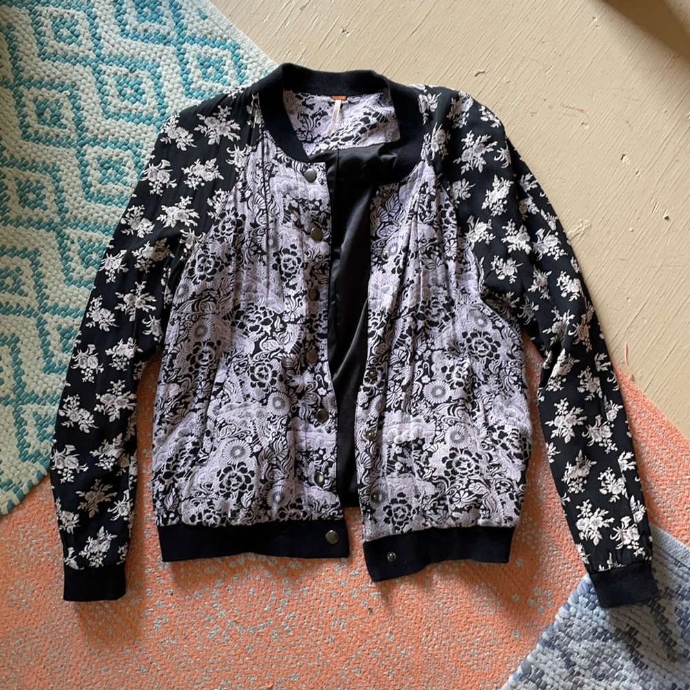 Free People Bomber